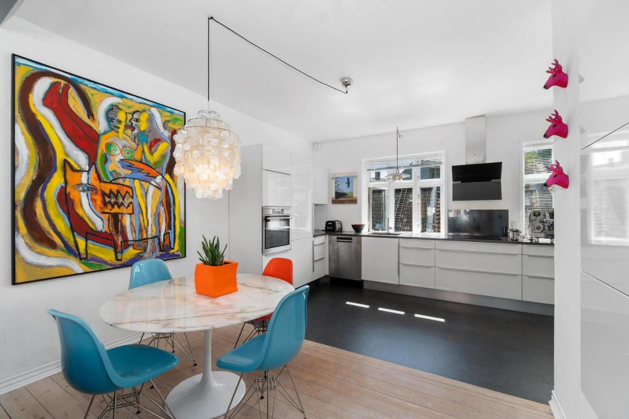 Beautiful Private Apartment, With Garden, Roof Terraze, 150 Square M, 2 Floors, 2 Bedrooms And An Extra Bed In The Livingroom Århus Eksteriør billede