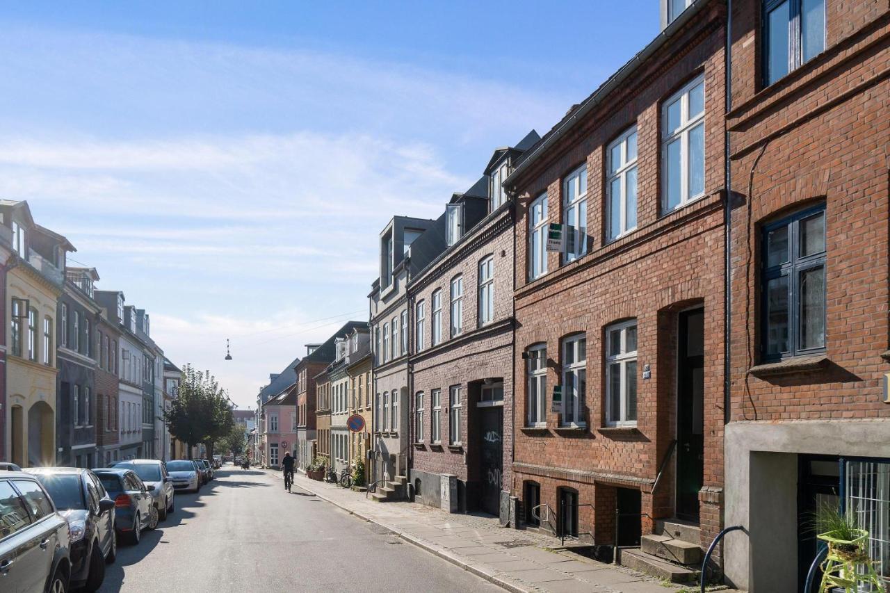 Beautiful Private Apartment, With Garden, Roof Terraze, 150 Square M, 2 Floors, 2 Bedrooms And An Extra Bed In The Livingroom Århus Eksteriør billede